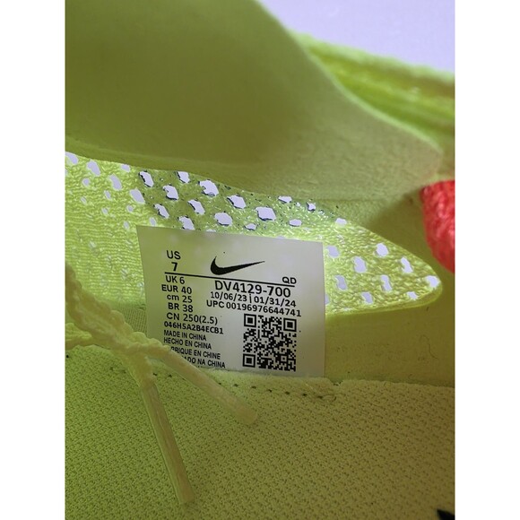 Nike ZoomX Vaporfly Next% 3 Volt Black DV4129-700 Men\'s Size 7 Women\'s 8.5 New main image 9
